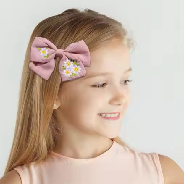 Vintage embroidered floral bow, attached to an alligator clip, the best customize gift and gifts for her and for him from Inna Carton online shop Dubai, UAE!