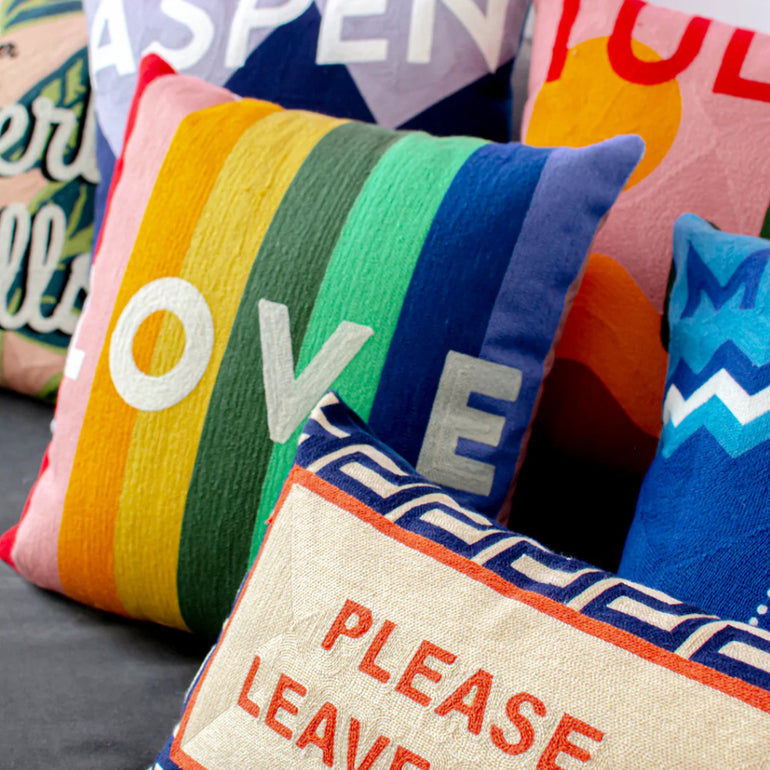 Love Pillow, the best customize gift and gifts for her and for him from Inna Carton online shop Dubai, UAE!