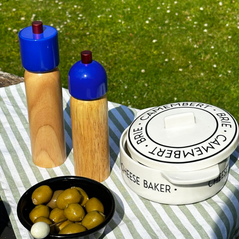 Salt & Pepper Grinder , the best customize gift and gifts for her and for him from Inna Carton online shop Dubai, UAE!